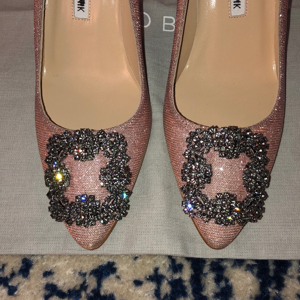 Manolo Blahnik Hangisi 36 - Picture 3 of 8
